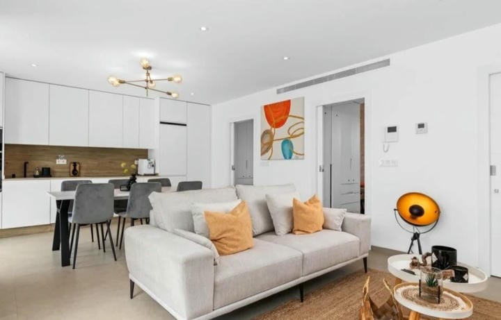 Appartement moderne haut de gamme 2 chambres avec solarium et piscine - Photo 4
