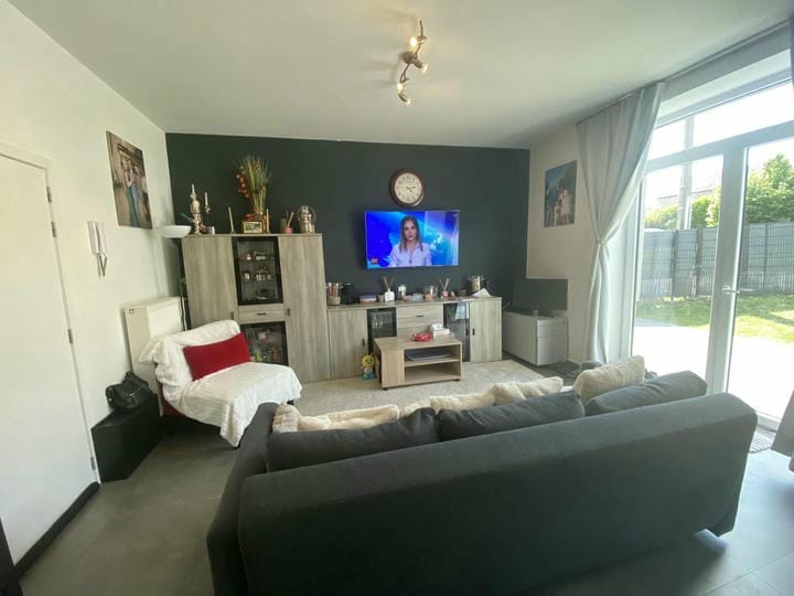 Appartement rez-de-chaussée avec jardin  - Photo 2