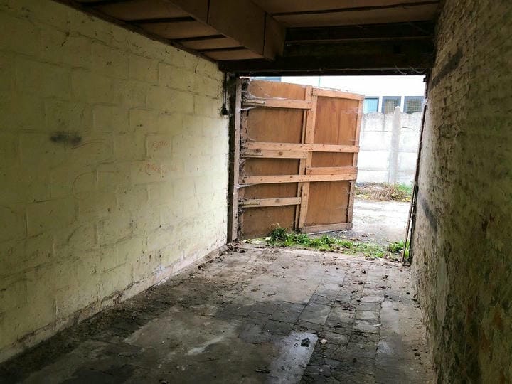 Garage  - Photo 2