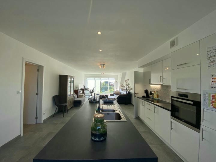 Superbe appartement 2 chambres avec grand séjour - Photo 5