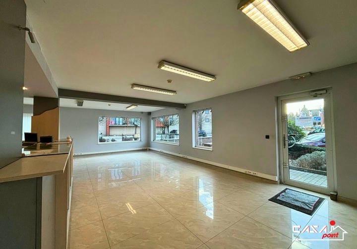 Surface commerciale à louer de +/- 80m² proche du centre de Tubize - Photo 4